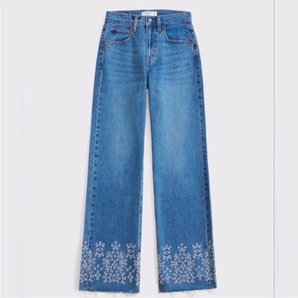 Abercrombie & Fitch Light Blue Straight Leg Jeans with White Floral Detail - Picture 2 of 5